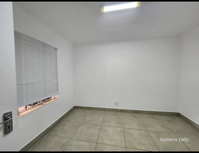 BUSINESS PROPERTY TO RENT IN OVERPORT